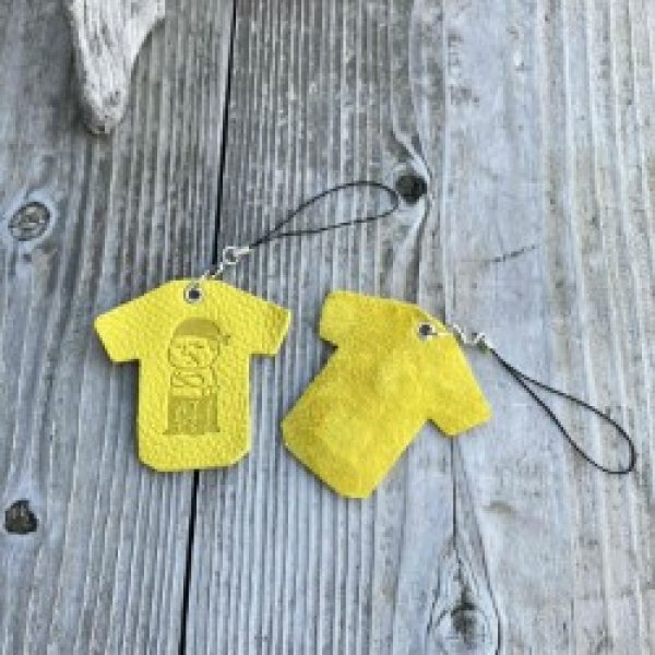 画像2: 【ブレないおっさん】×【兵庫ジビエレザー】 ジビエ鹿革スマホクリーナー（イエロー） (2)