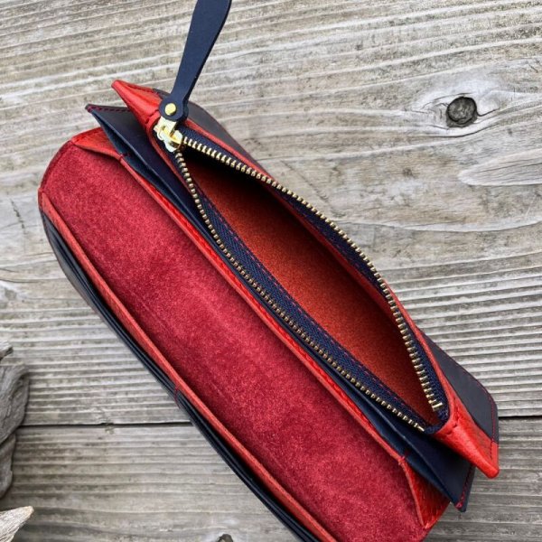 画像8: 【広島ジビエレザー×広島東洋カープ】鹿革長財布 (8)