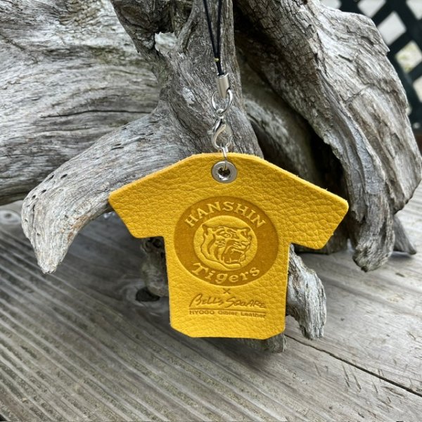 画像2: 【阪神タイガース×ベルズスクエア】兵庫ジビエレザー☆ユニフォーム型スマホクリーナー2 (2)