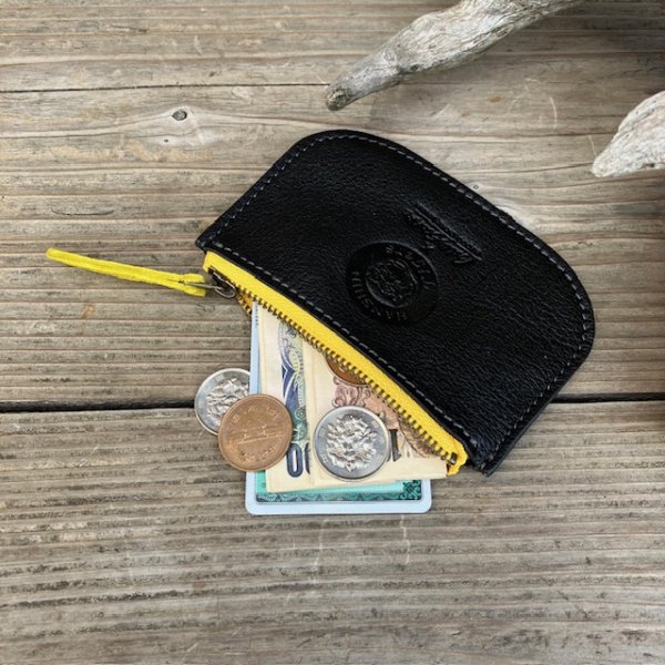 画像2: 【阪神タイガース×ベルズスクエア】丹波炭黒の鹿革☆兵庫ジビエレザーファスナーポーチ！小銭＆お薬入れに (2)