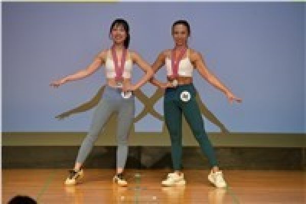 画像1: ビギナーズレギンス160cm超級-表彰式3 (1)