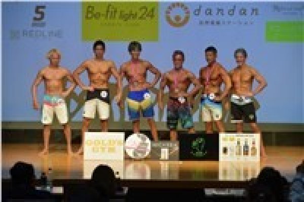 画像1: メンズフィジークマスターズ-表彰式1 (1)