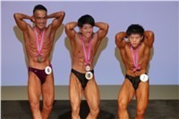 画像1: ボディビル65キロ以下級-表彰式4 (1)