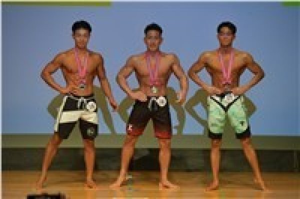 画像1: メンズフィジーク172ｃｍ以下級-表彰式4 (1)