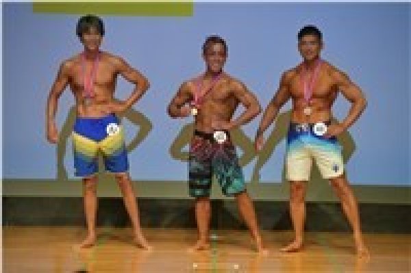 画像1: メンズフィジークマスターズ-表彰式3 (1)